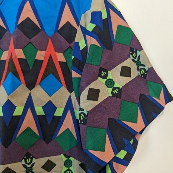 J. Crew Top Women's Size 2 Colorful 100% Silk Geometric Patterned Short Sleeve - Picture 9 of 16